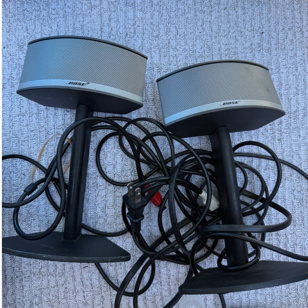 Bose Companion 5 Multimedia Speakers Computer Audio Silver Black Set of 2